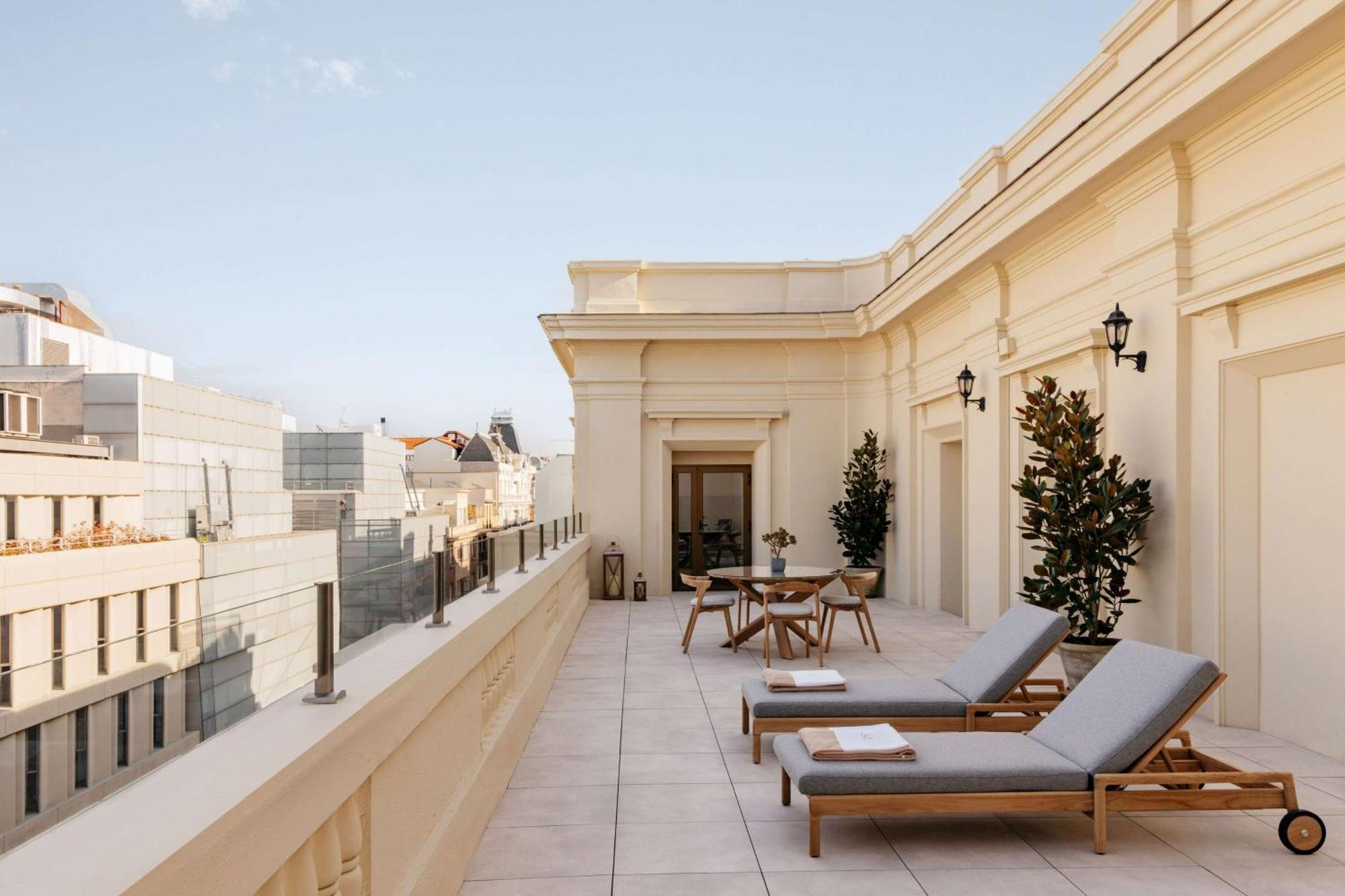 Fenix Gran Melia - The Leading Of The World Hotel