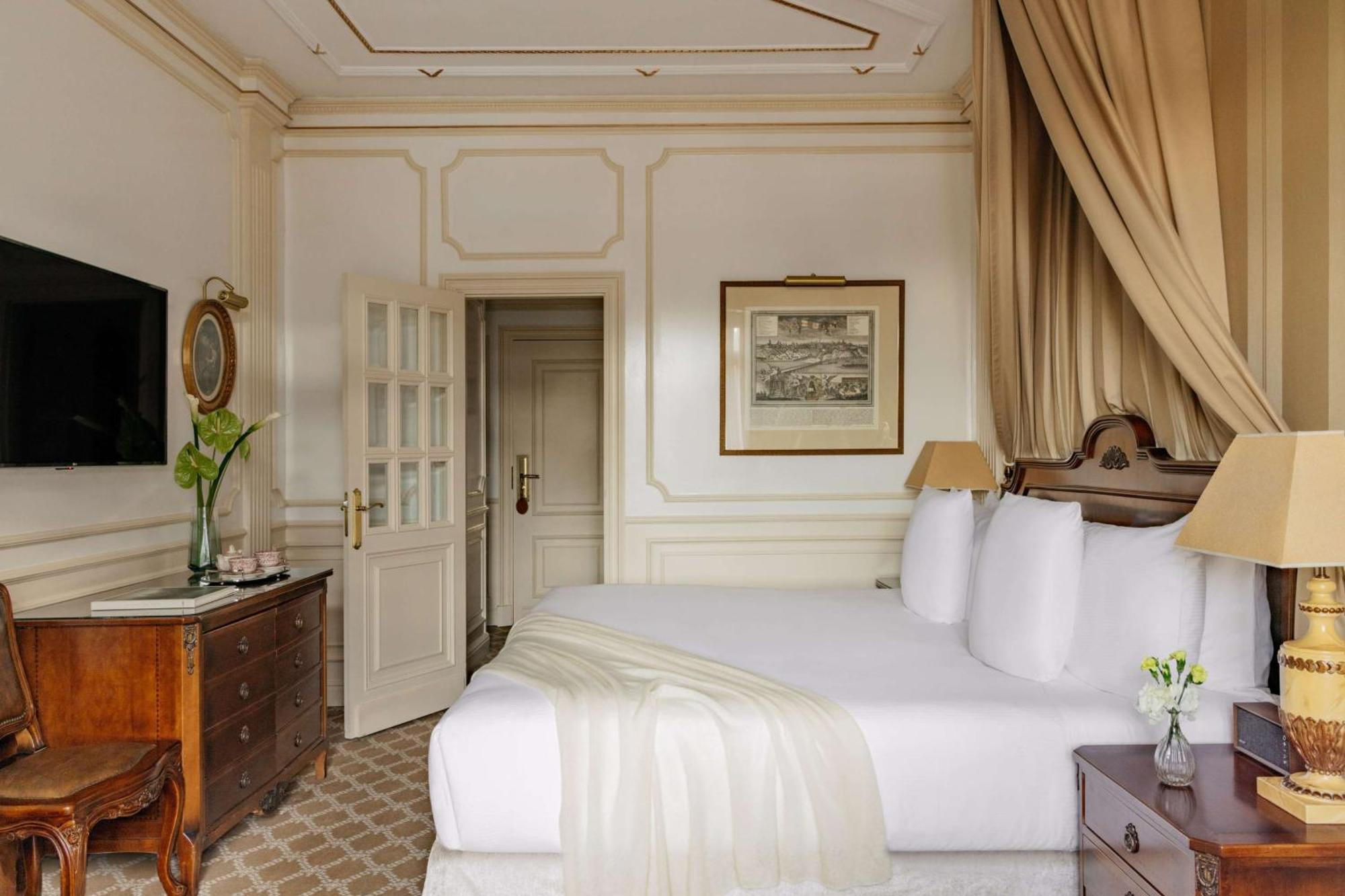 Fenix Gran Melia - The Leading Of The World Hotel 5*