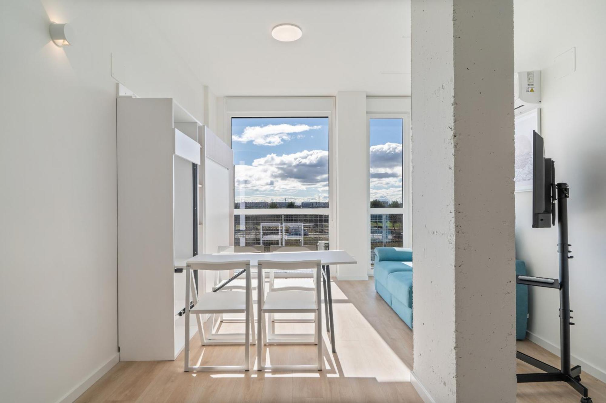 Loft Reformado Industrial Con Garaje Apartment