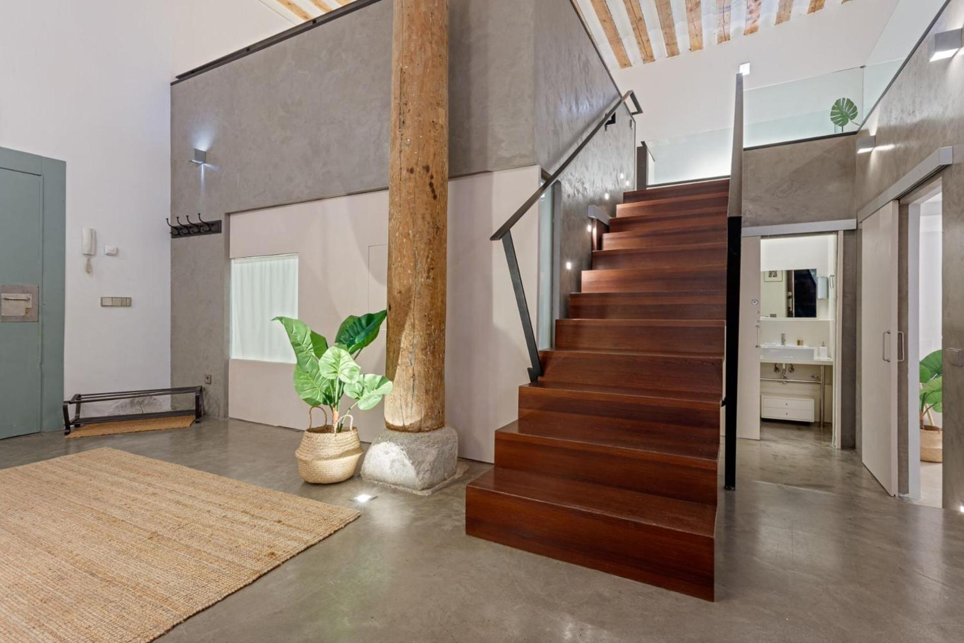 Apartment Boho-chic Loft In A Legendary 17th-century 'trap House Madrid