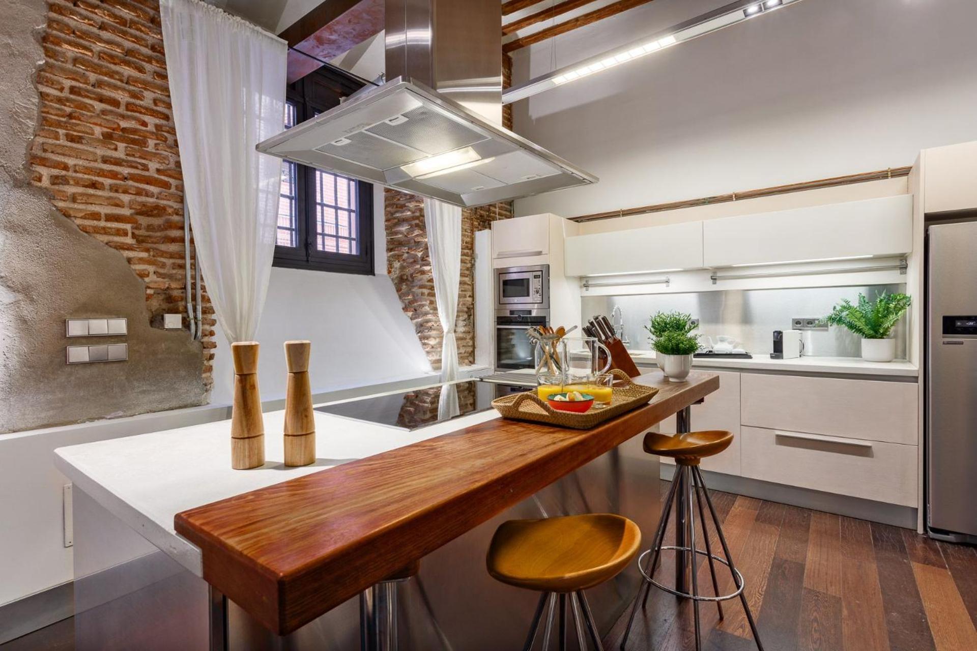 Apartment Boho-chic Loft In A Legendary 17th-century 'trap House *