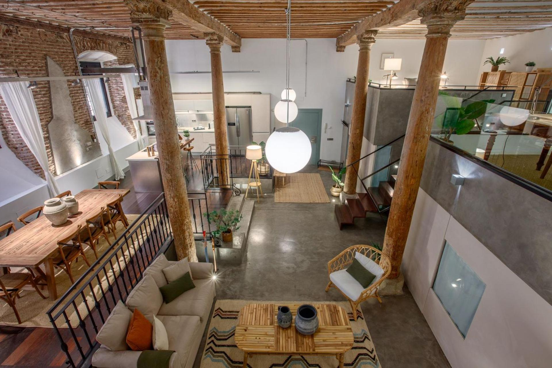 Boho-chic Loft In A Legendary 17th-century 'trap House Apartment Madrid