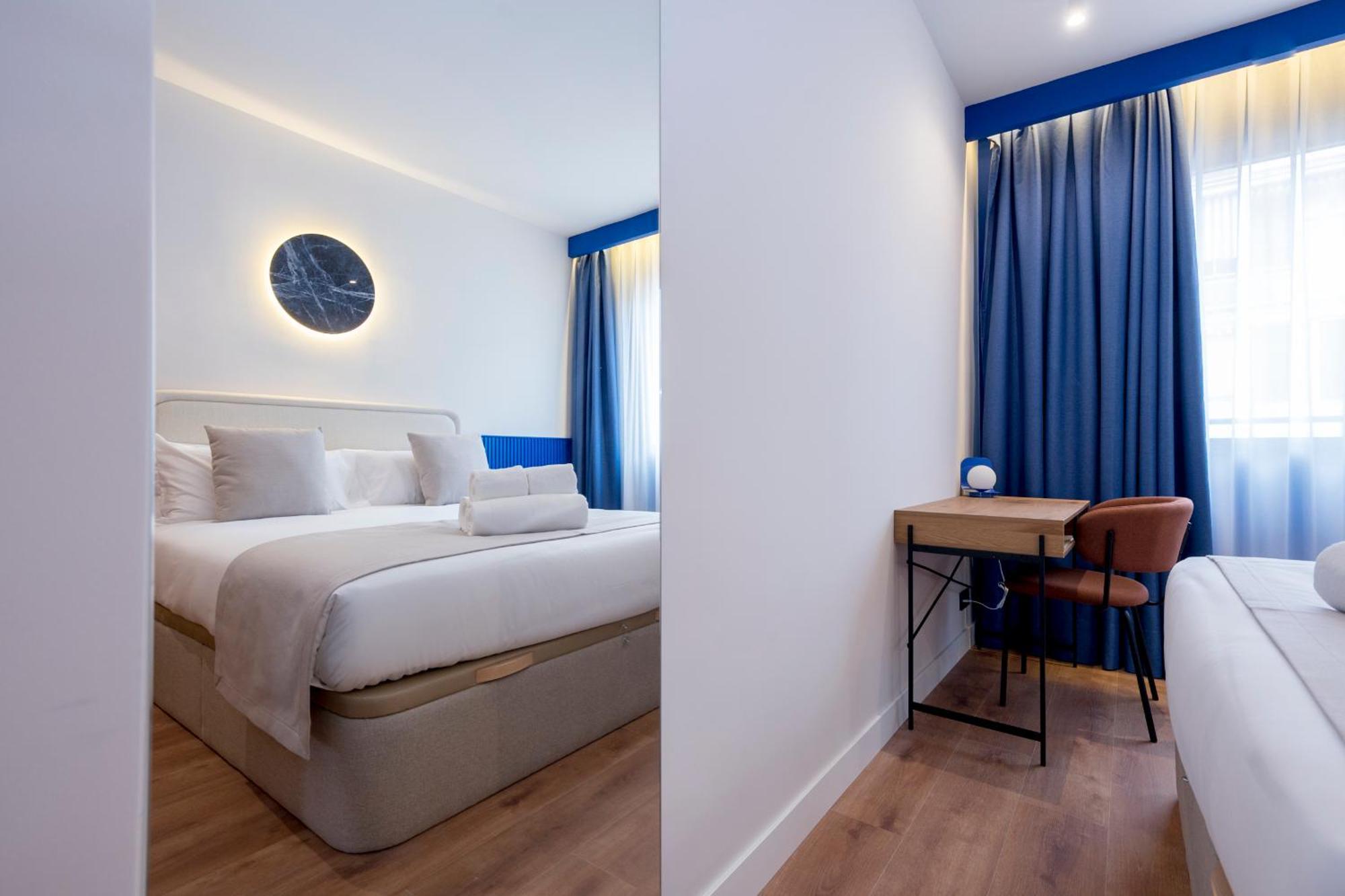 Iconic Aparthotel