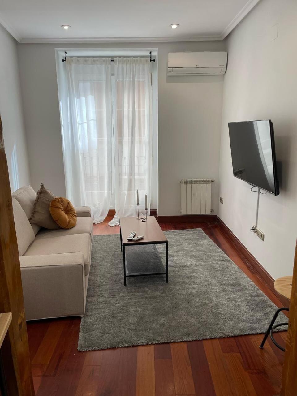 Exyca Homes Gran Via Lejlighed Madrid