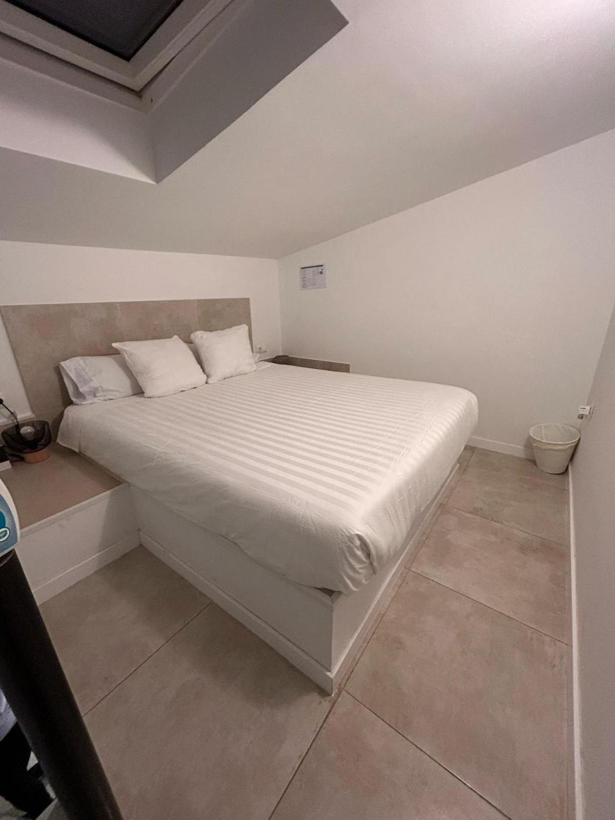 Cozy Mini Heart Of Madri