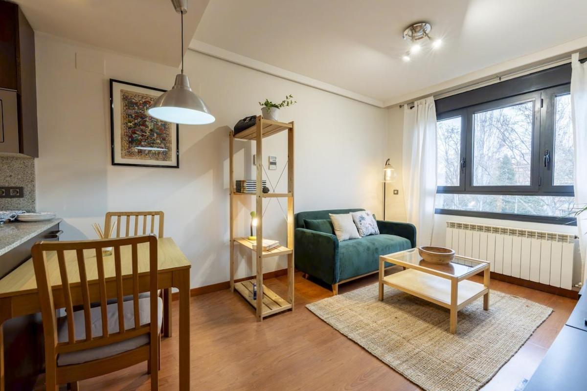 Apartment For Charming 1bedroom Gym Temporal Sres531i