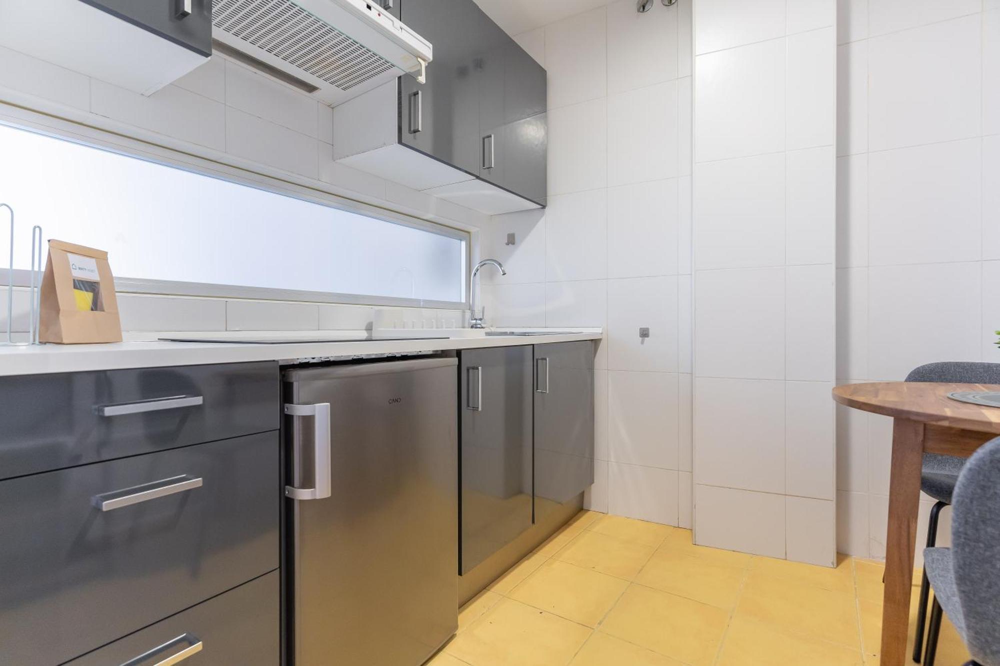 Cozy With Pool -1bedroom 1bathroom-bernabeu Apartment Madrid