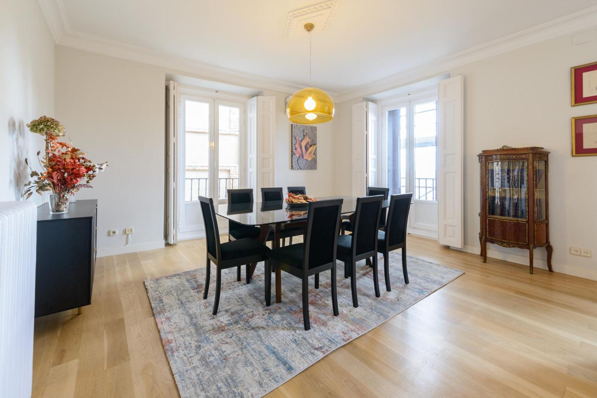 Apartment 170m2 Muy Amplio Y Lujoso- 1 Min Plaza Mayor Madrid