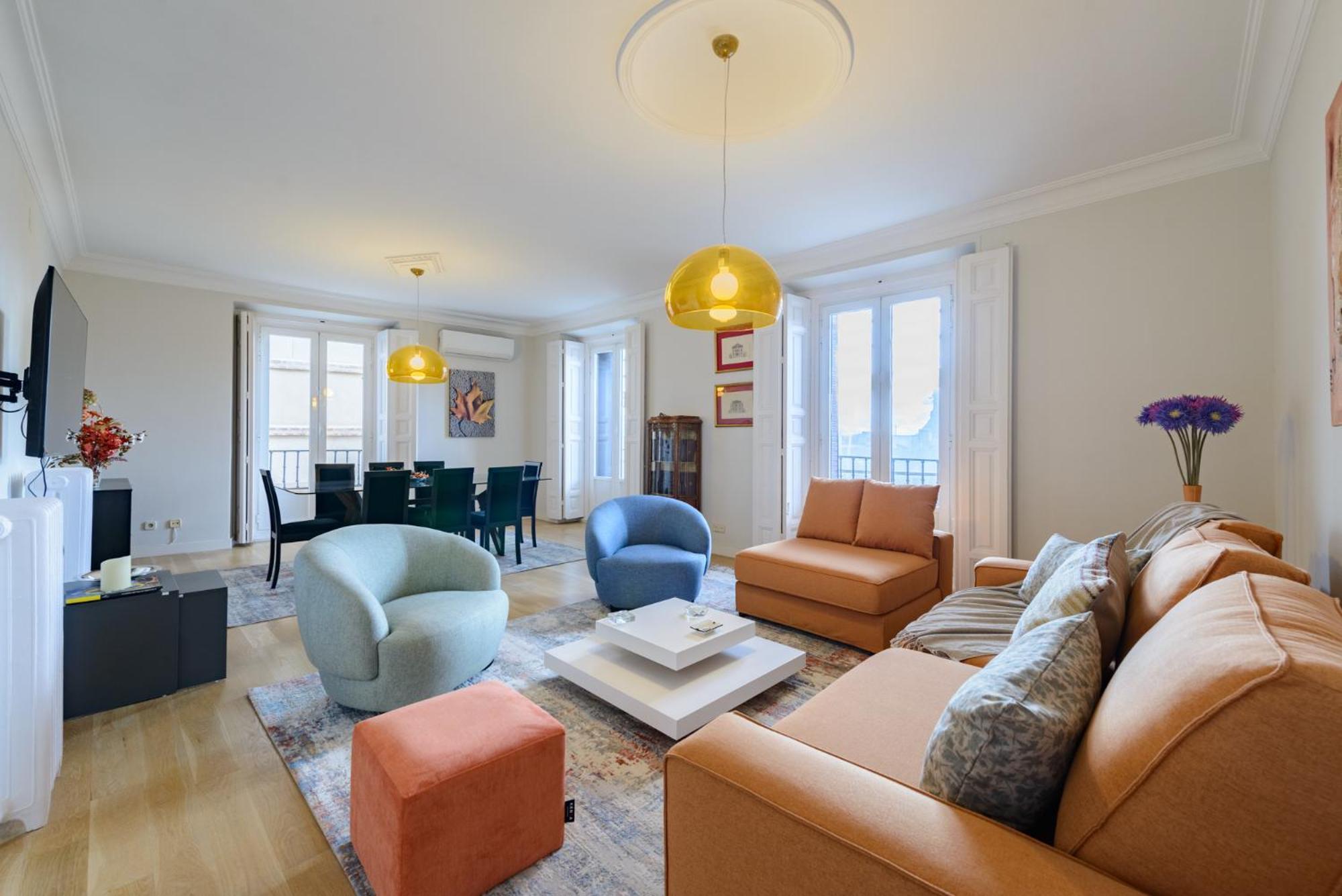 170m2 Muy Amplio Y Lujoso- 1 Min Plaza Mayor Apartment