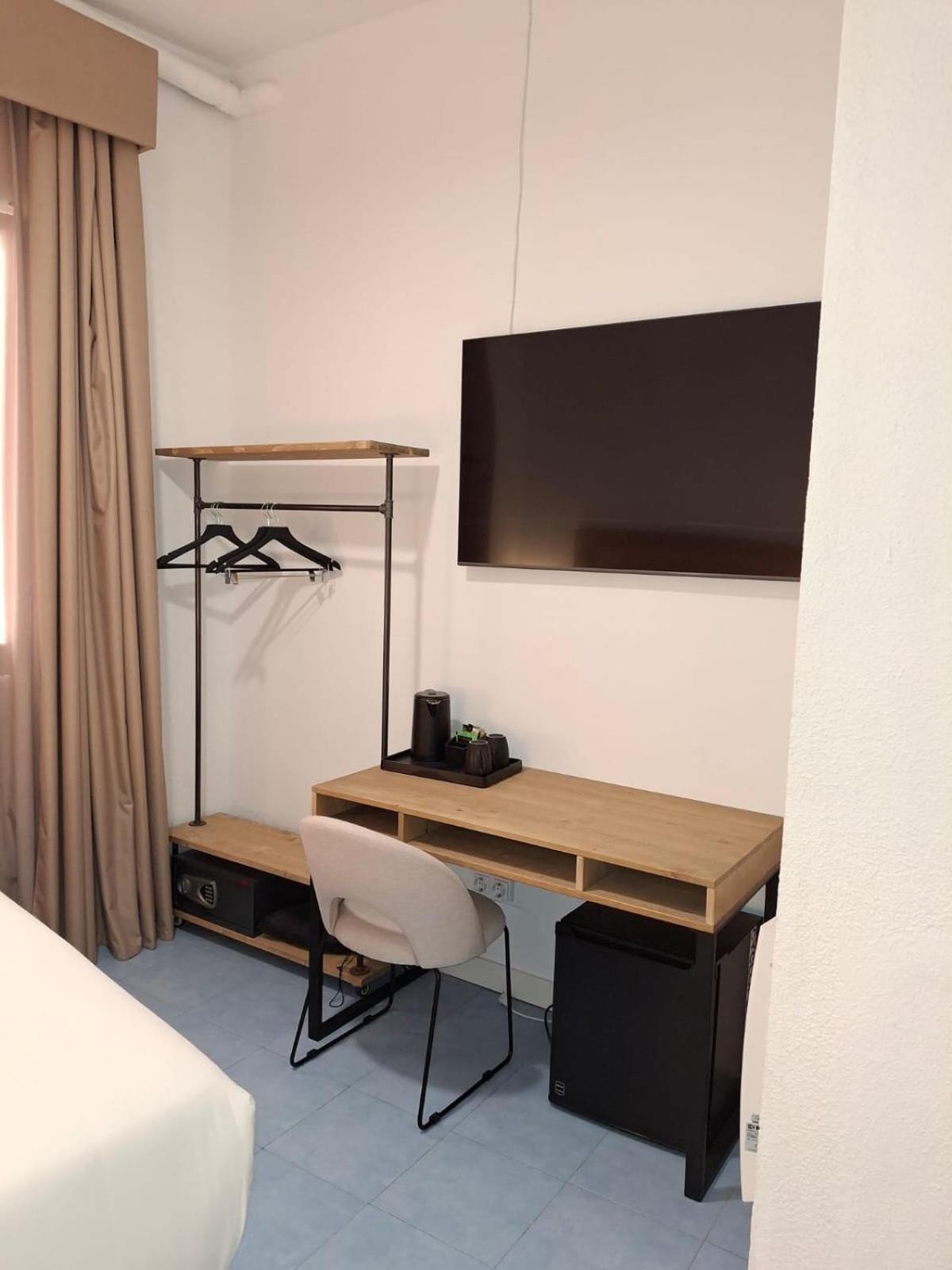 Hostel Luthia Puerta Del Sol