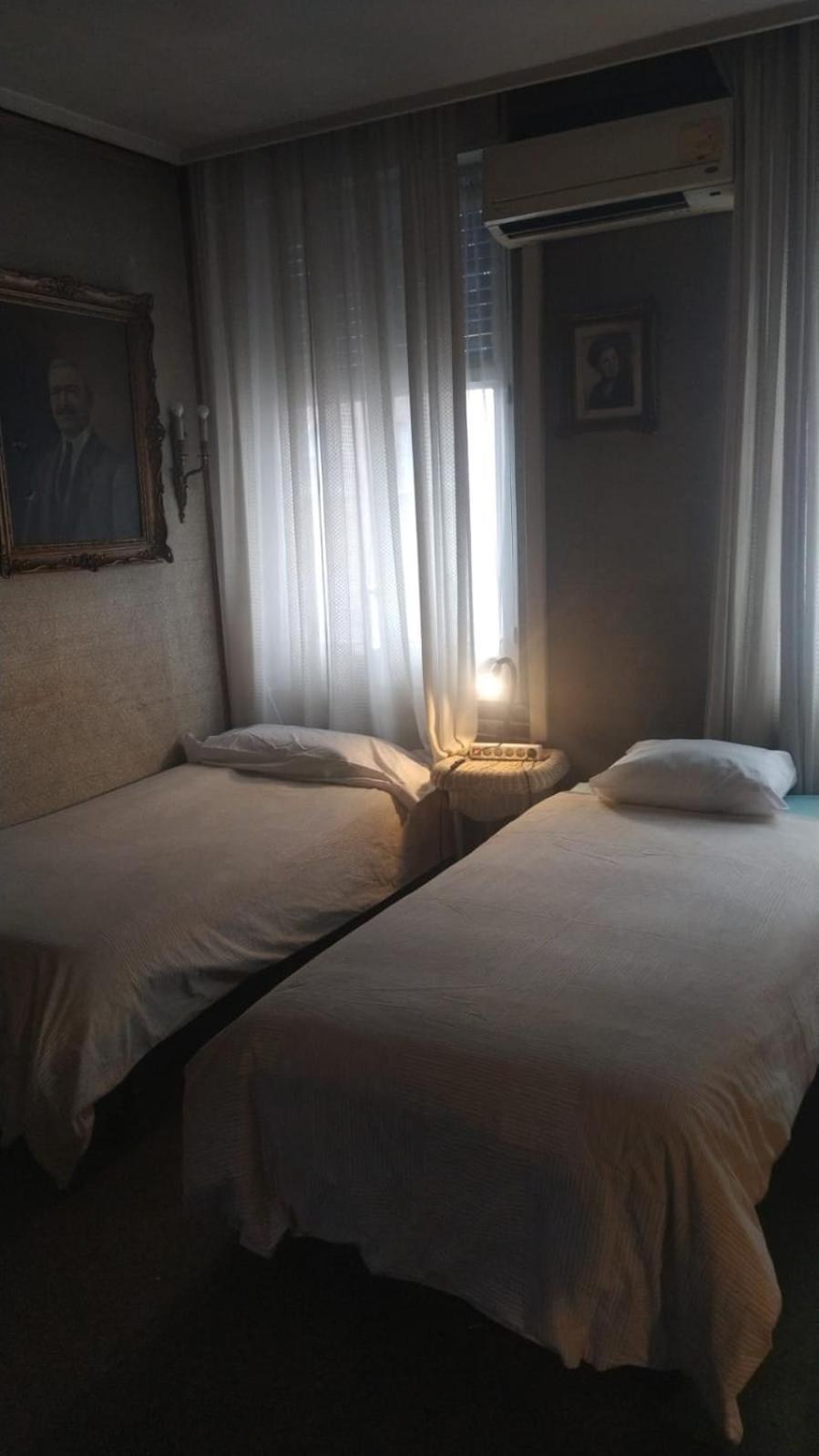 Bed & Breakfast Space