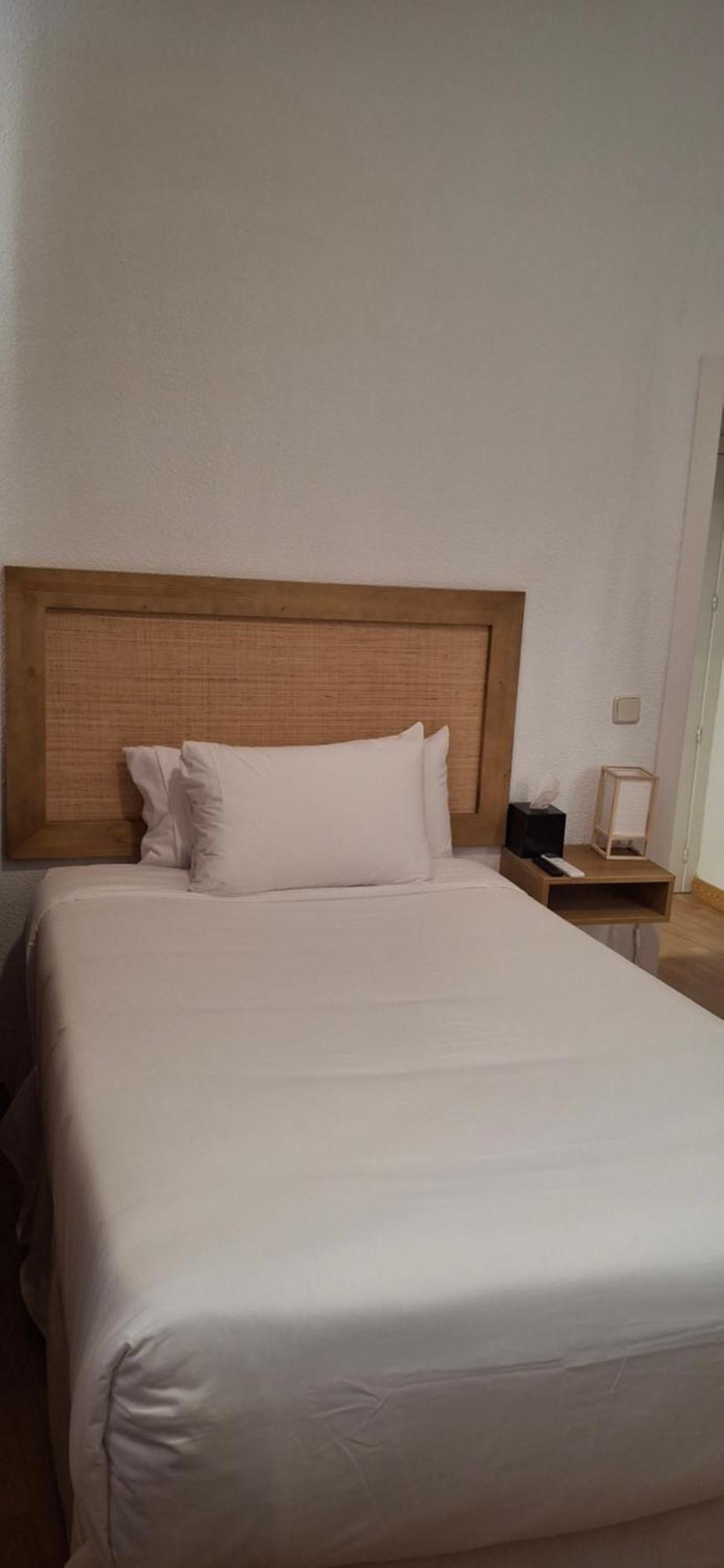 Hostel Luthia Puerta Del Sol *