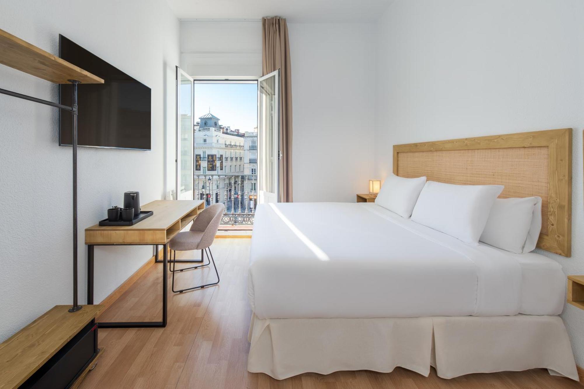 Hostel Luthia Puerta Del Sol