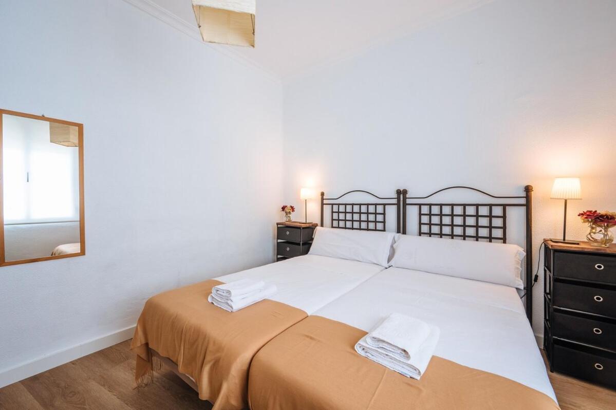 Great Plaza Ideal For Families Madri