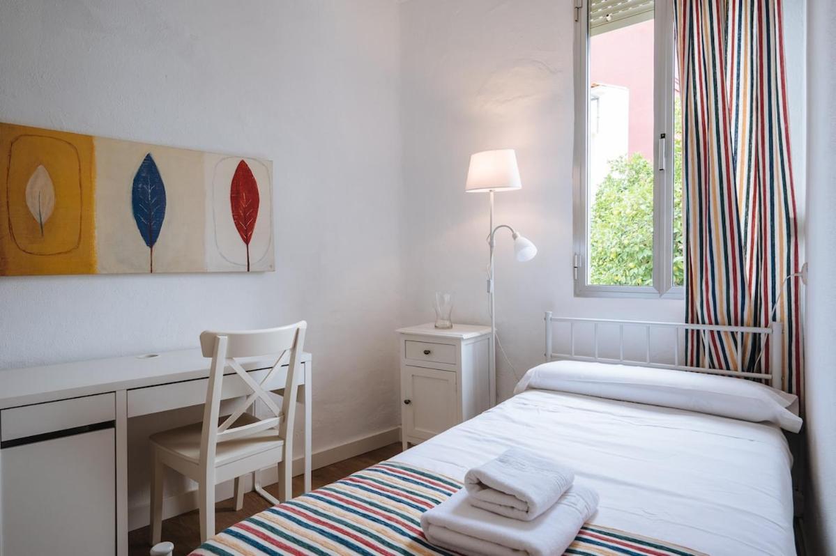 Great Plaza Ideal For Families Madri