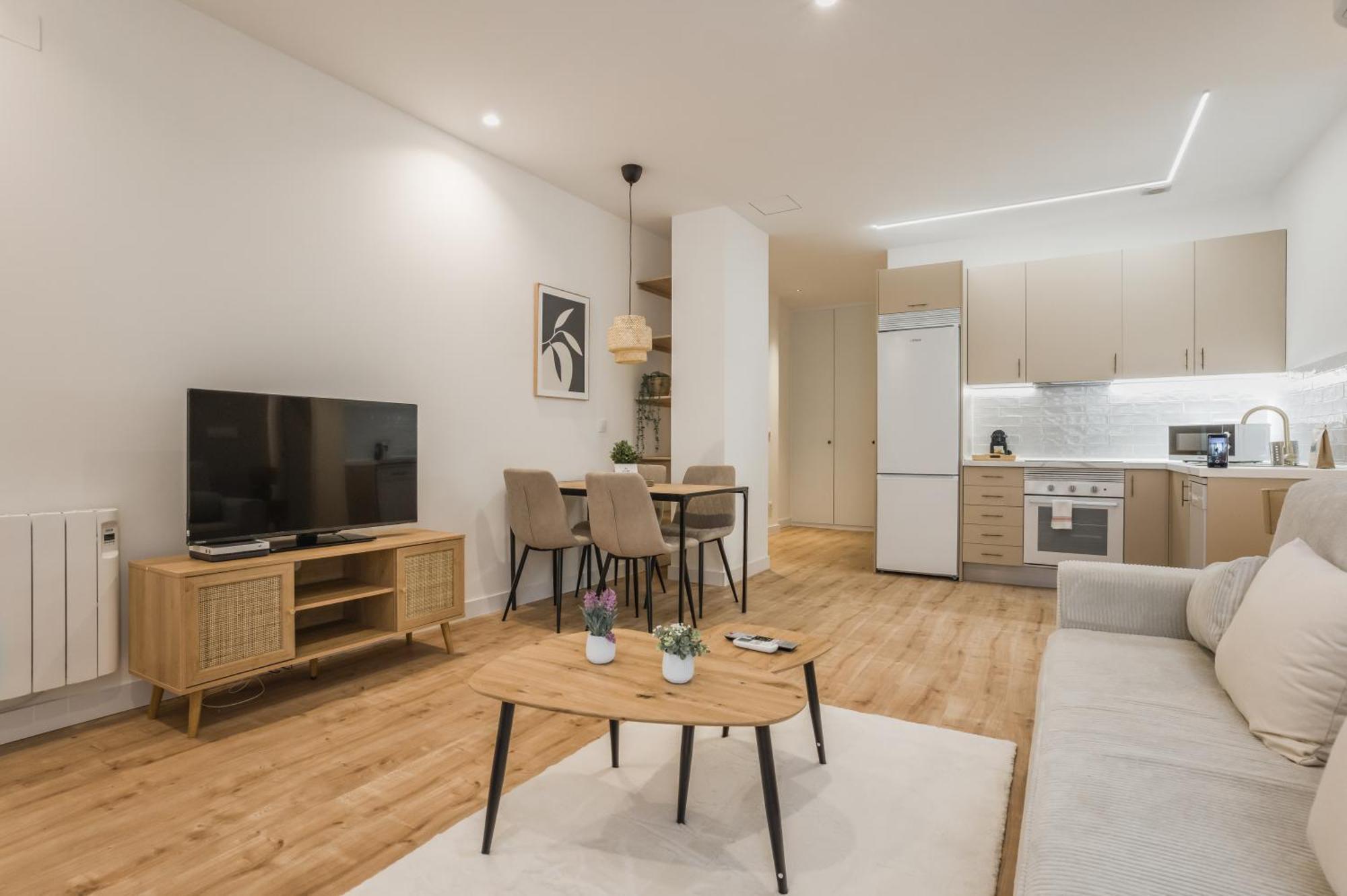 Spacious Stylish - 2bd 1bth - Cuatro Caminos Apartment *