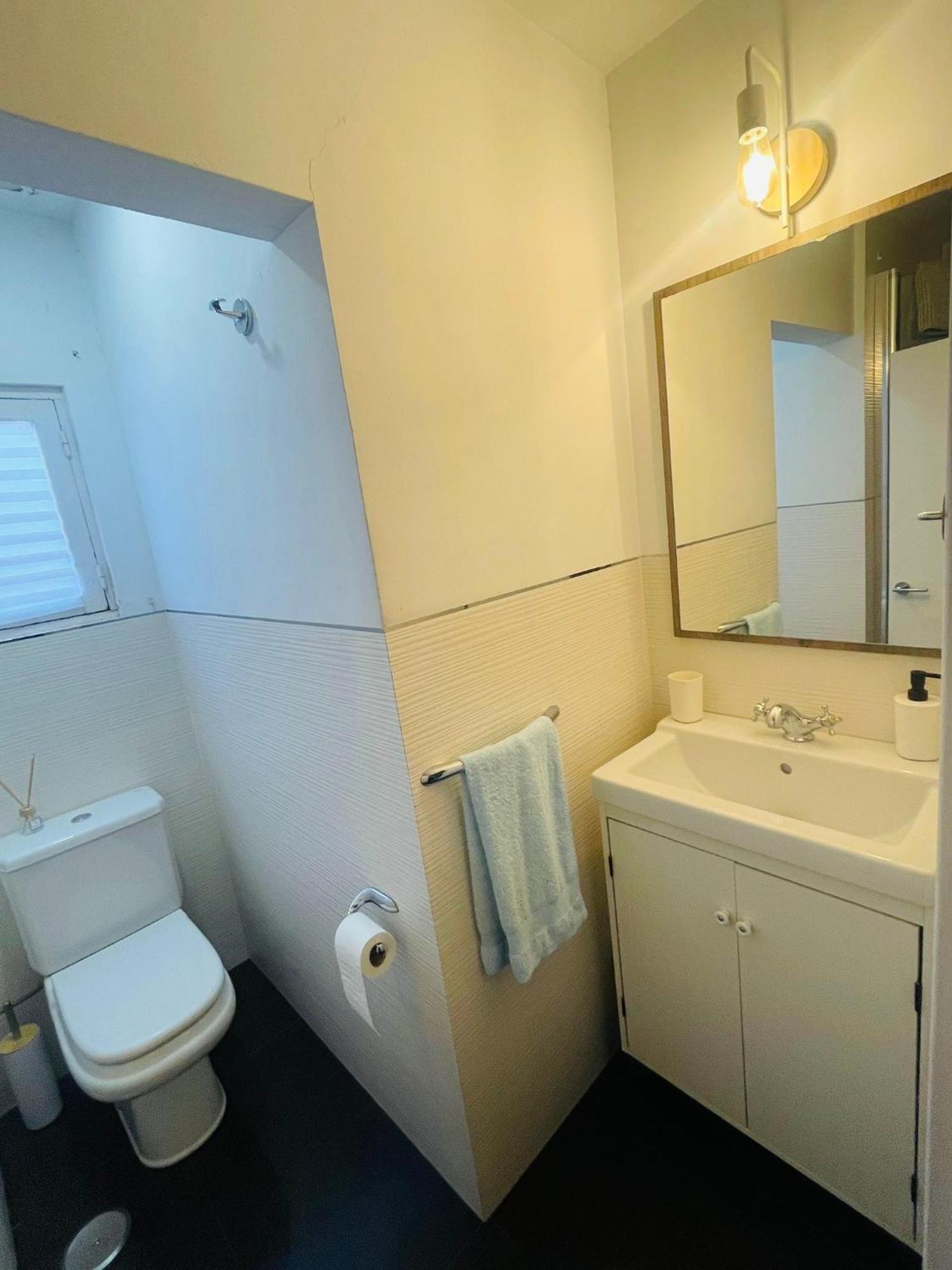 In Monumental Square Center Apartment Madrid