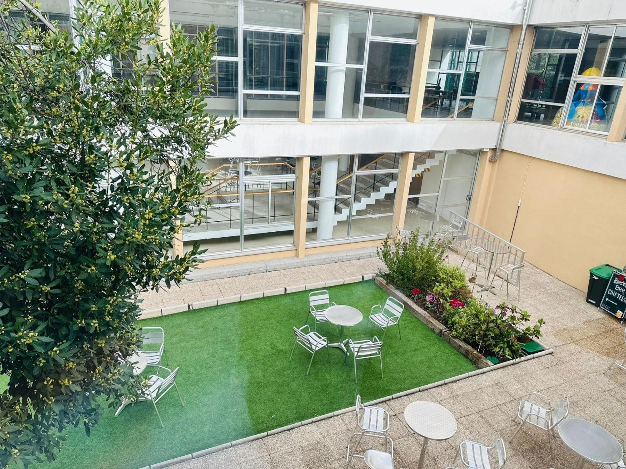 Apartamento Students Only - Colegio Mayor Universitario De La Casa Do Brasil, *