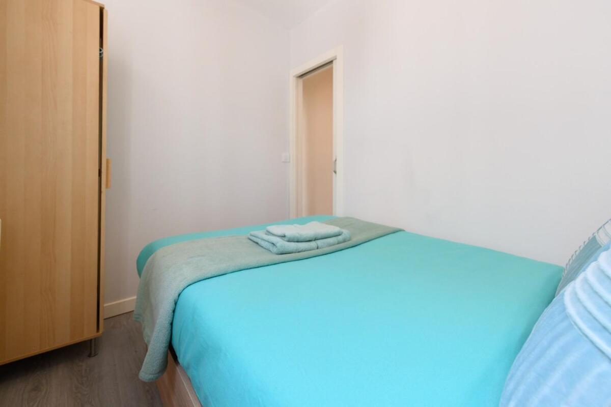 2 Bedroom With Balcony In Temporary Ten60