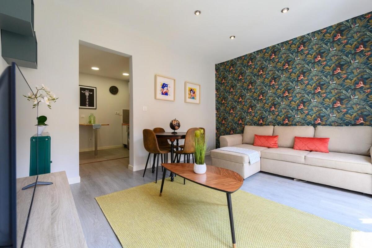2 Bedroom With Balcony In Temporary Ten60 Apartamento Madrid