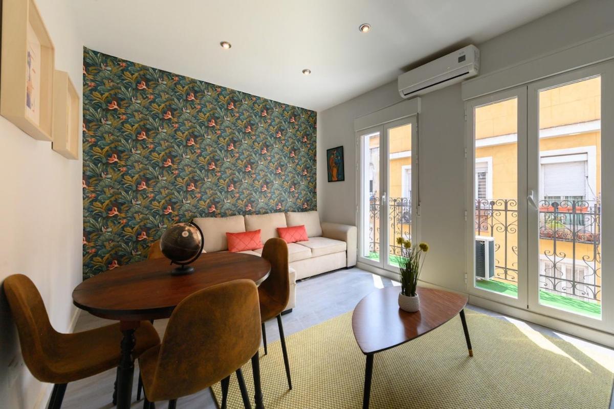2 Bedroom With Balcony In Temporary Ten60 * Madrid