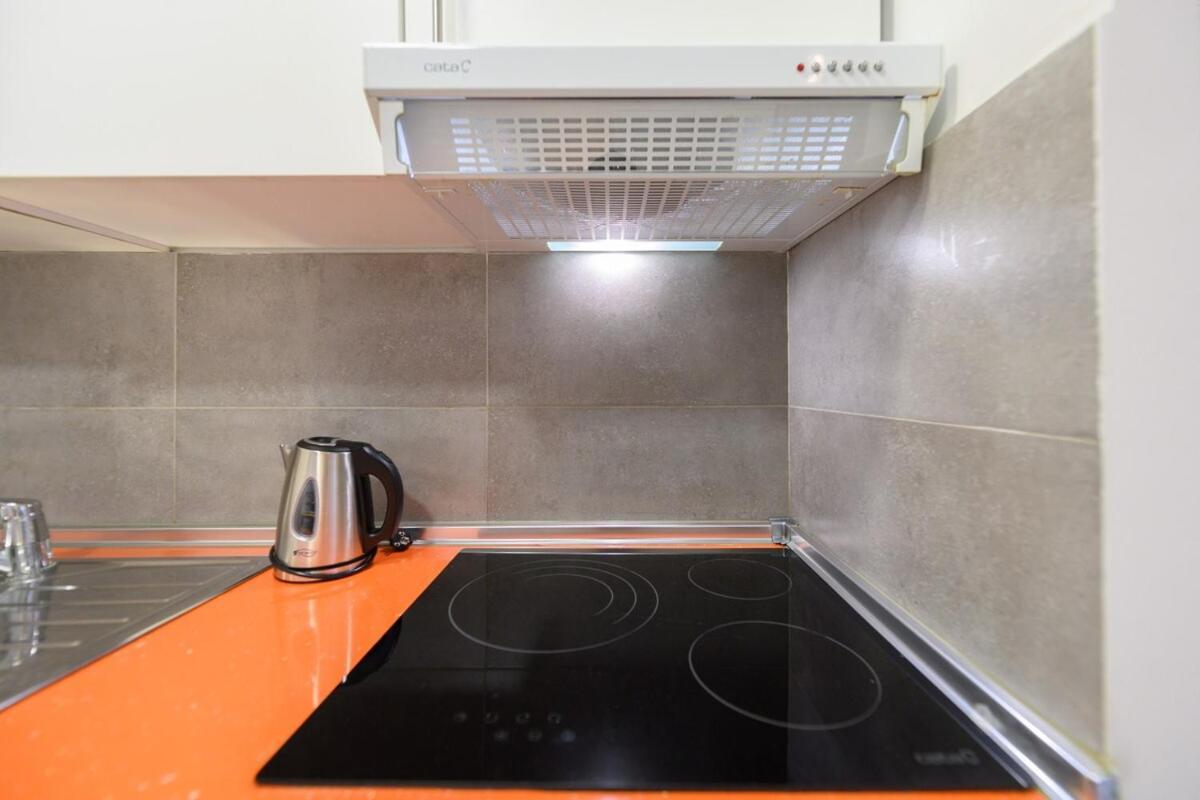 2 Bedroom With Balcony In Temporary Ten60