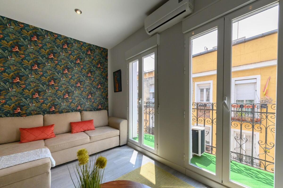 2 Bedroom With Balcony In Temporary Ten60