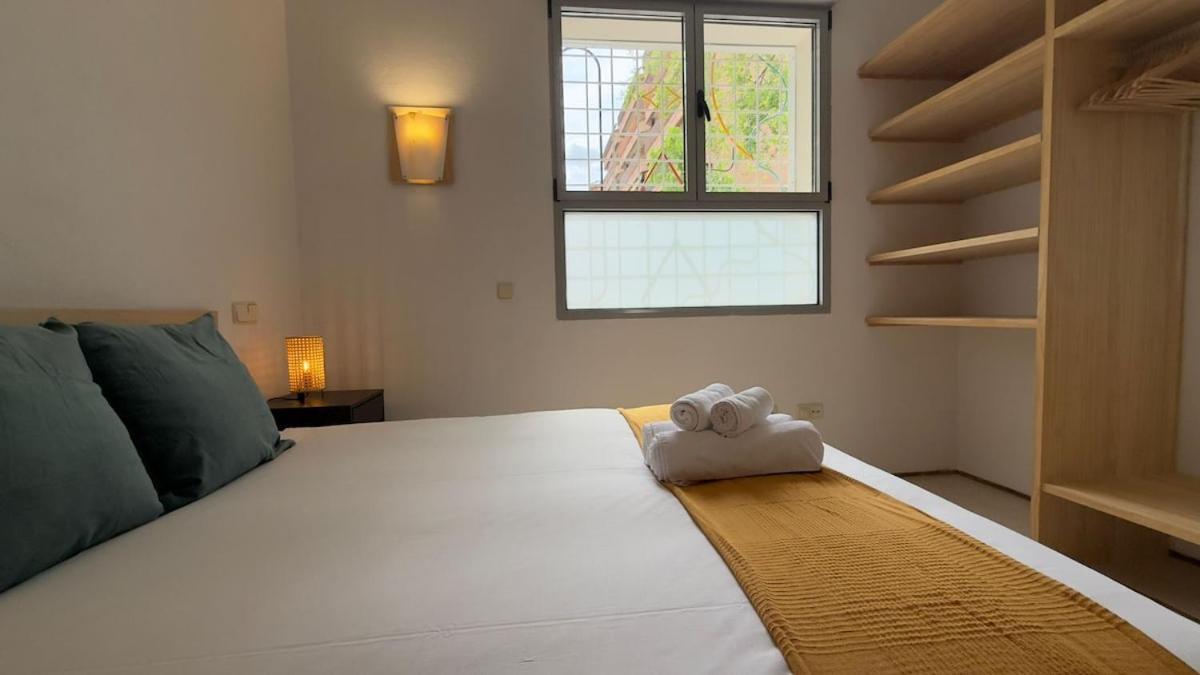 Apartment Stylish Flat With Natural Light For 4 Pax - Lr1 *
