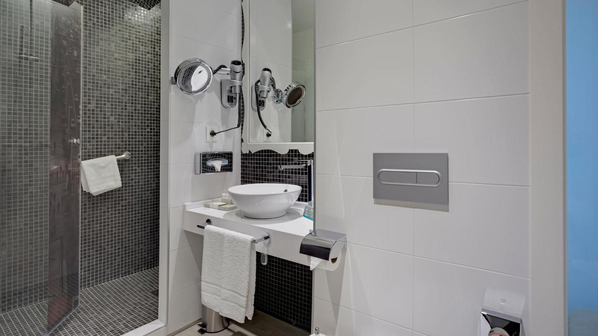 Indigo - Gran Via By Ihg Hotel