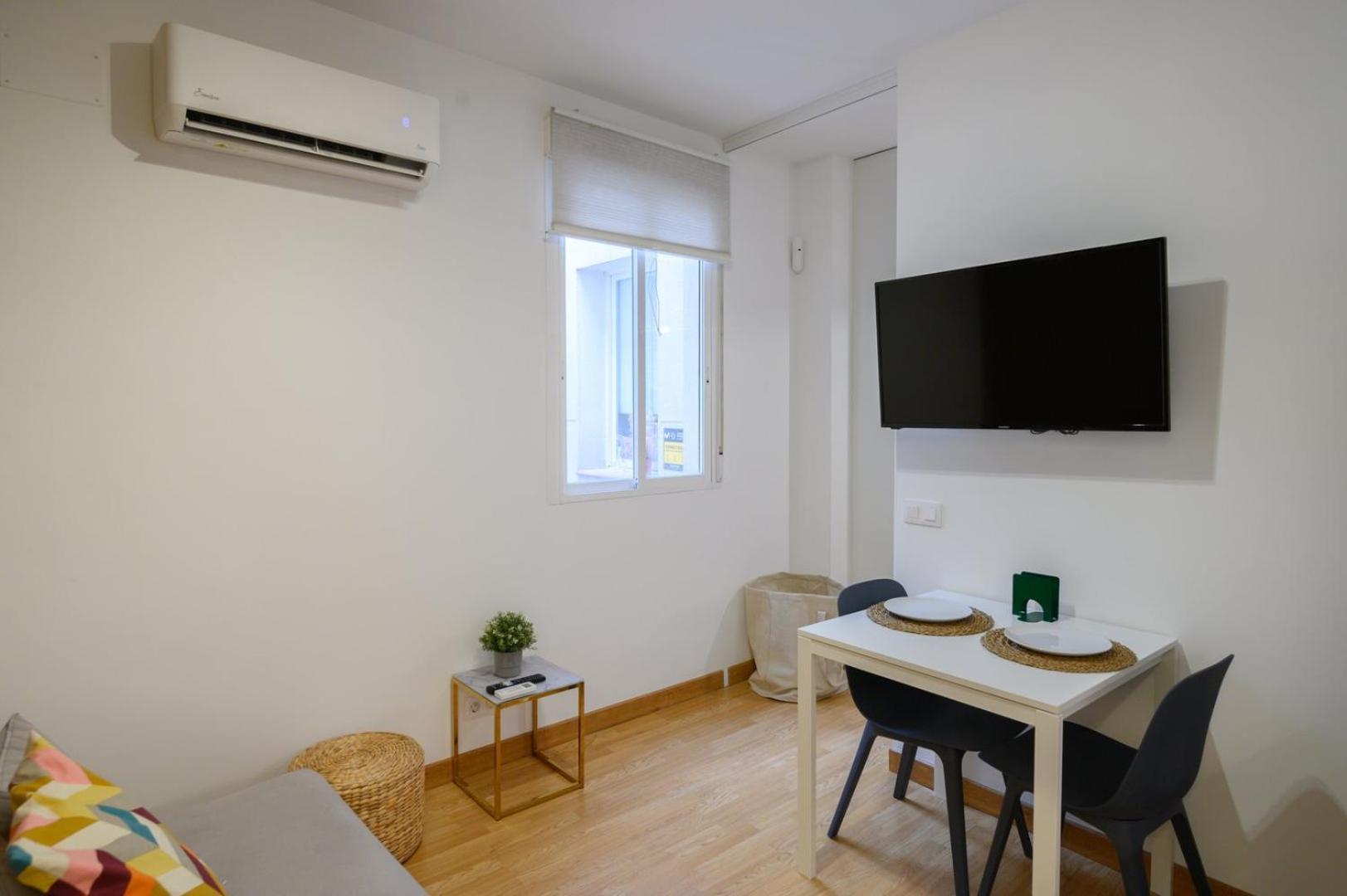 Guestready - Couple's Getaway In * Madrid