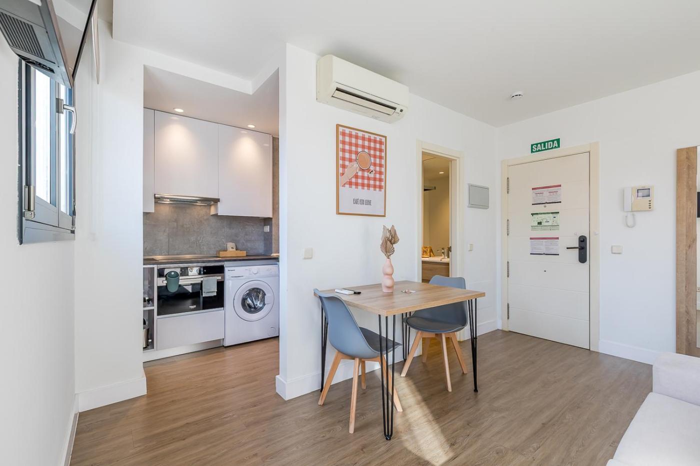 Caterina Cuatro Torres Apartment Madrid