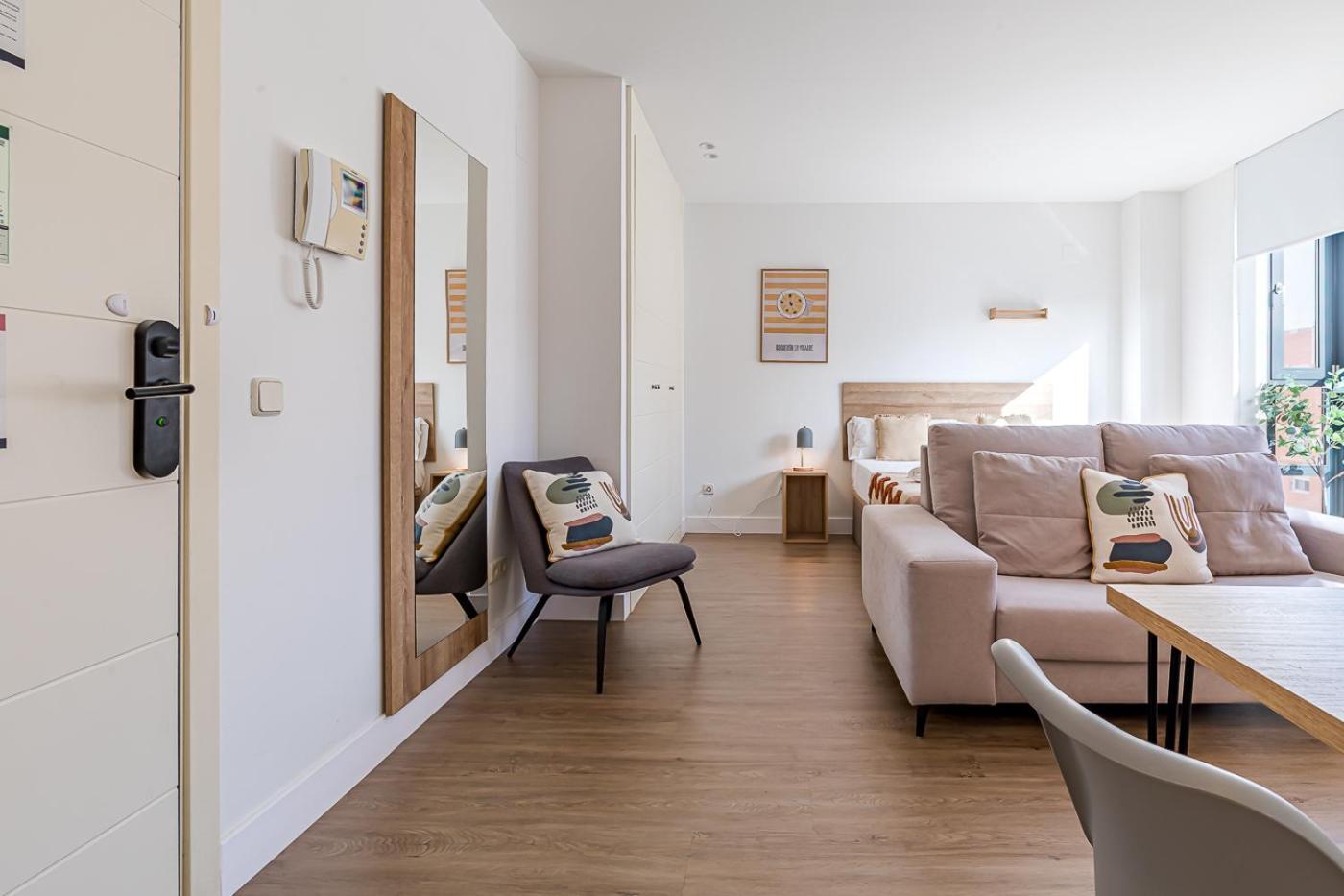 Apartment Caterina Cuatro Torres Madrid