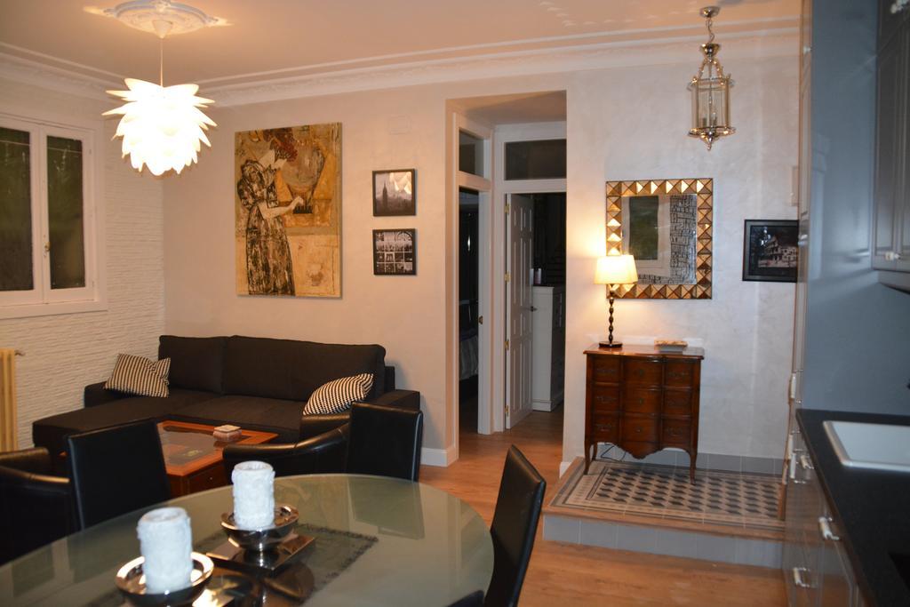 Apartamento Menendez Pelayo Apartment *