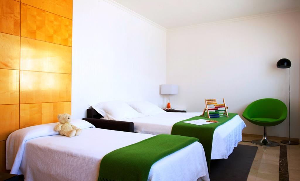 Nh Prisma Hotel