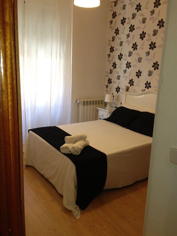 Hotel Hostal La Estrella 2*