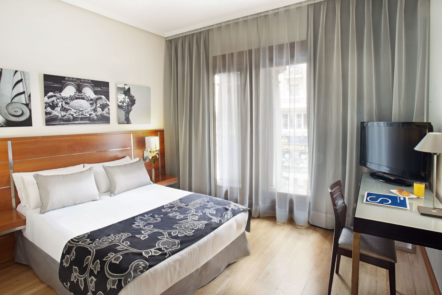 Boutique H10 De La Reina Madrid