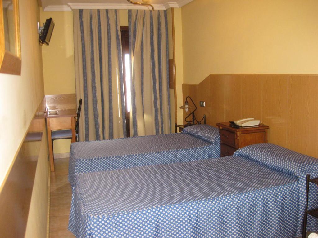 Casa de hóspedes Maria Ronda 3*