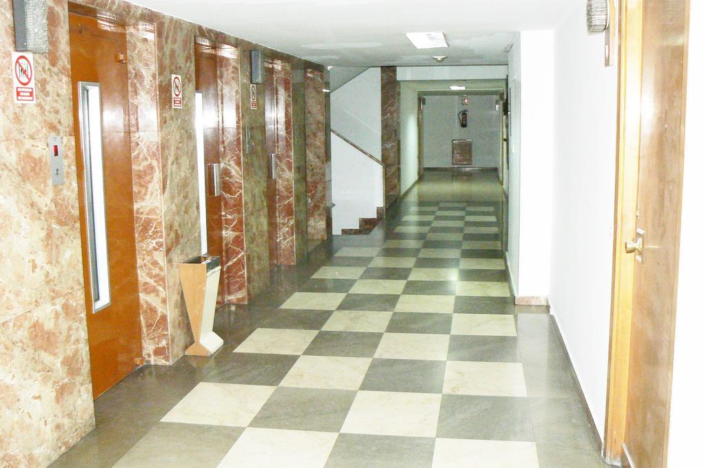 Plaza De Los Mostenses Lejlighed