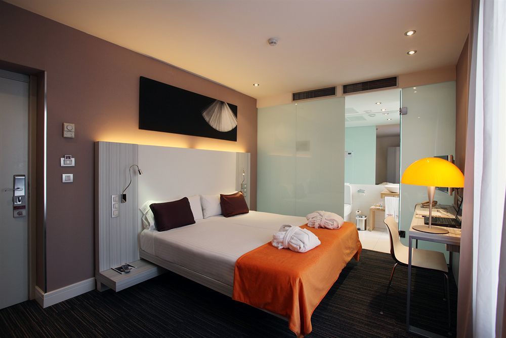 Icon Embassy Hotel
