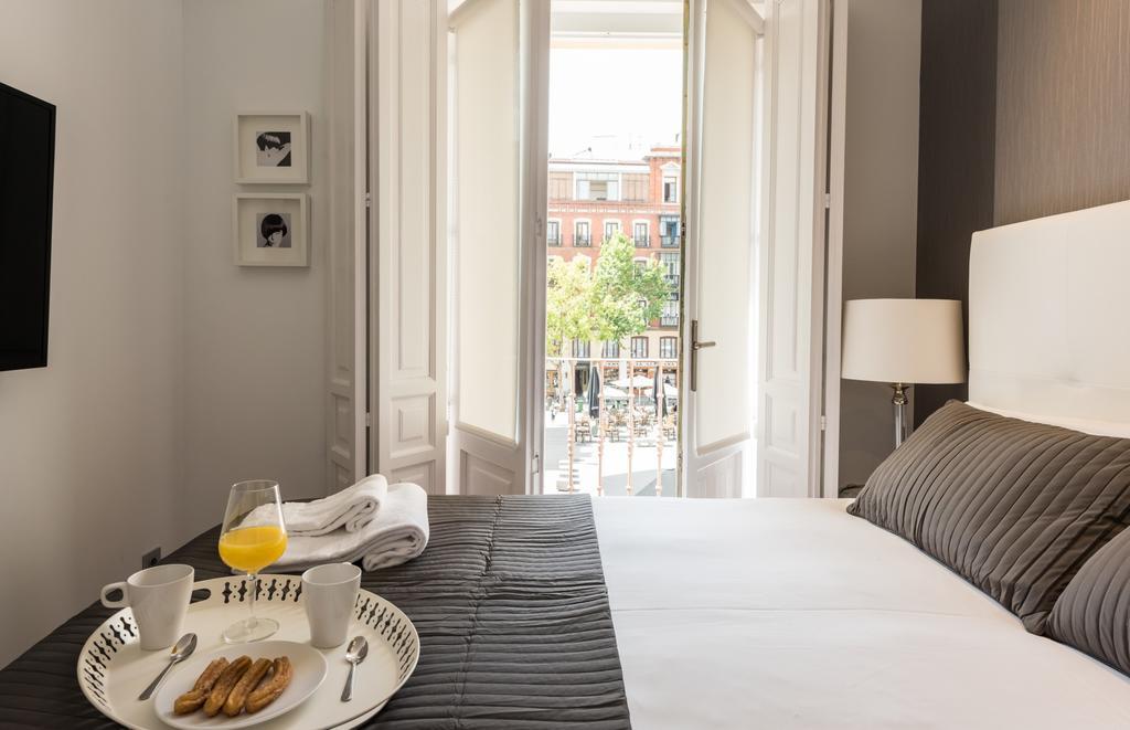 Santa Ana Plaza Apartamento Madri