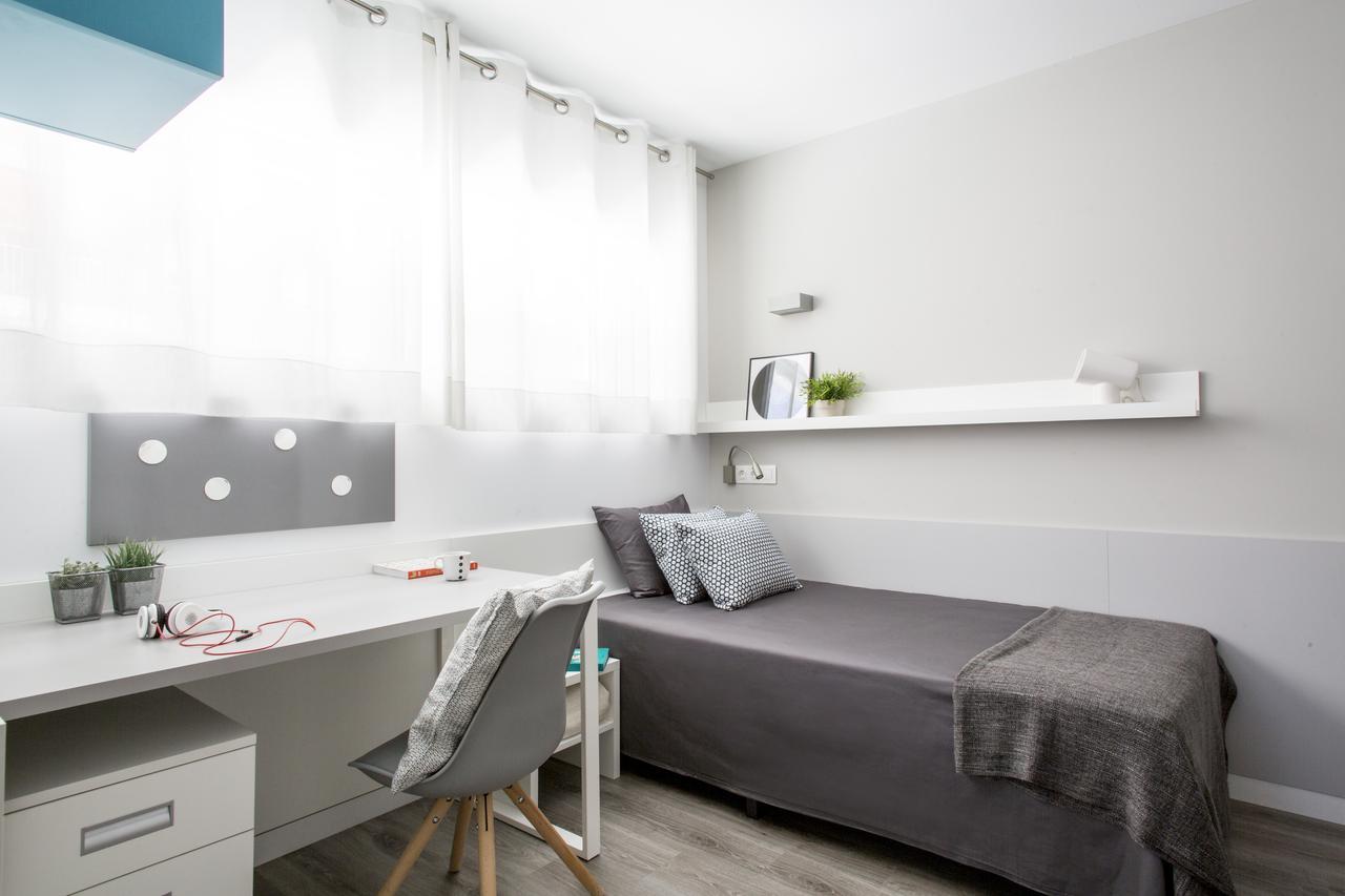 Residencia Universitaria Vallehermoso Apartment