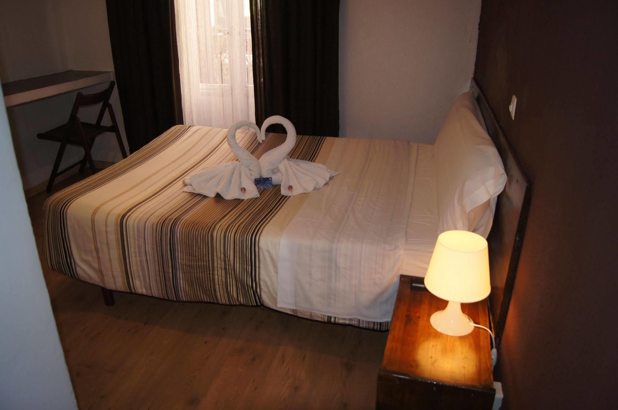 Hostel A Nuestra Senora De La Paloma Madrid