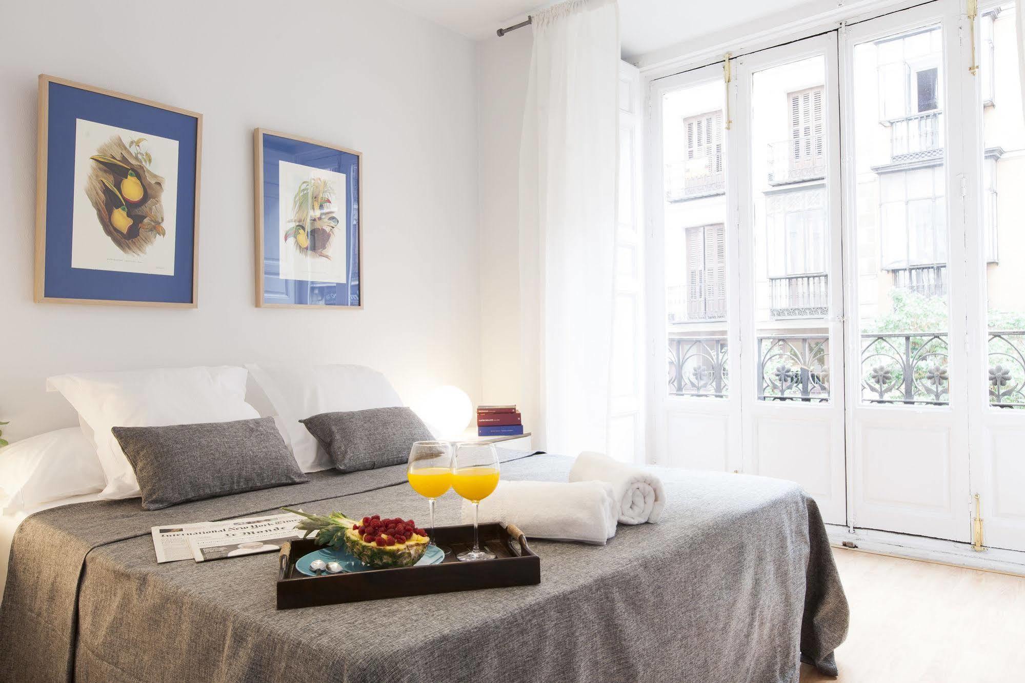 Apartment Aspasios Calle Mayor Madrid