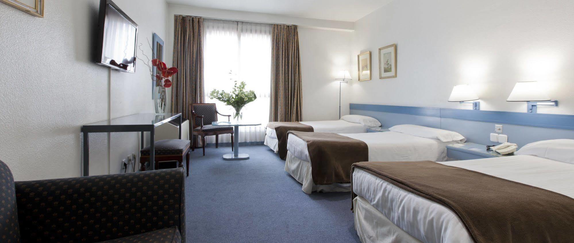 Espahotel Plaza De Espana 3*