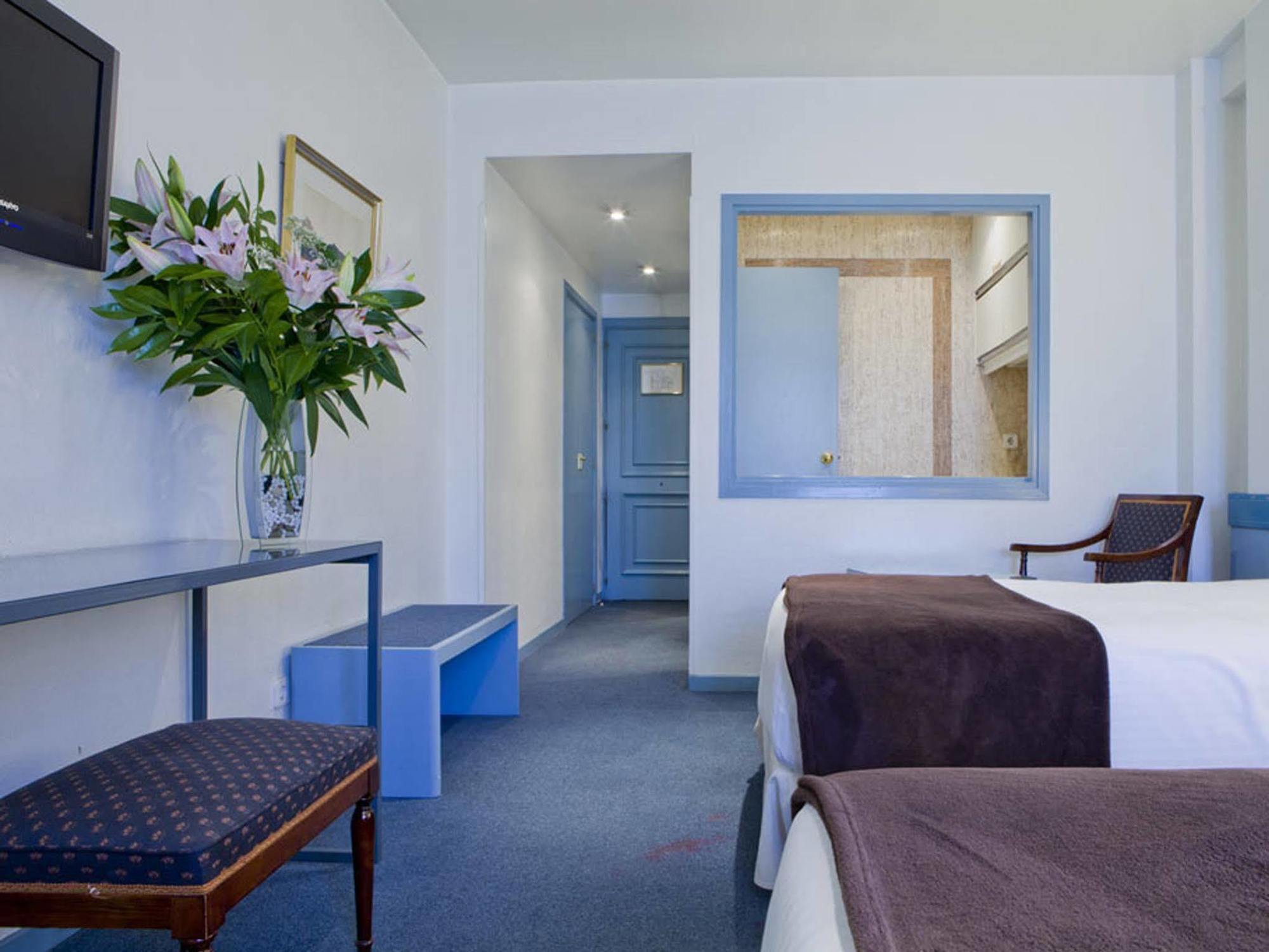 Espahotel Plaza De Espana 3*