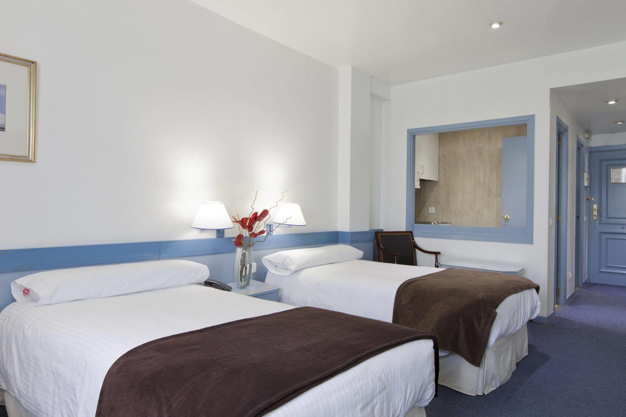 Espahotel Plaza De Espana Hotel
