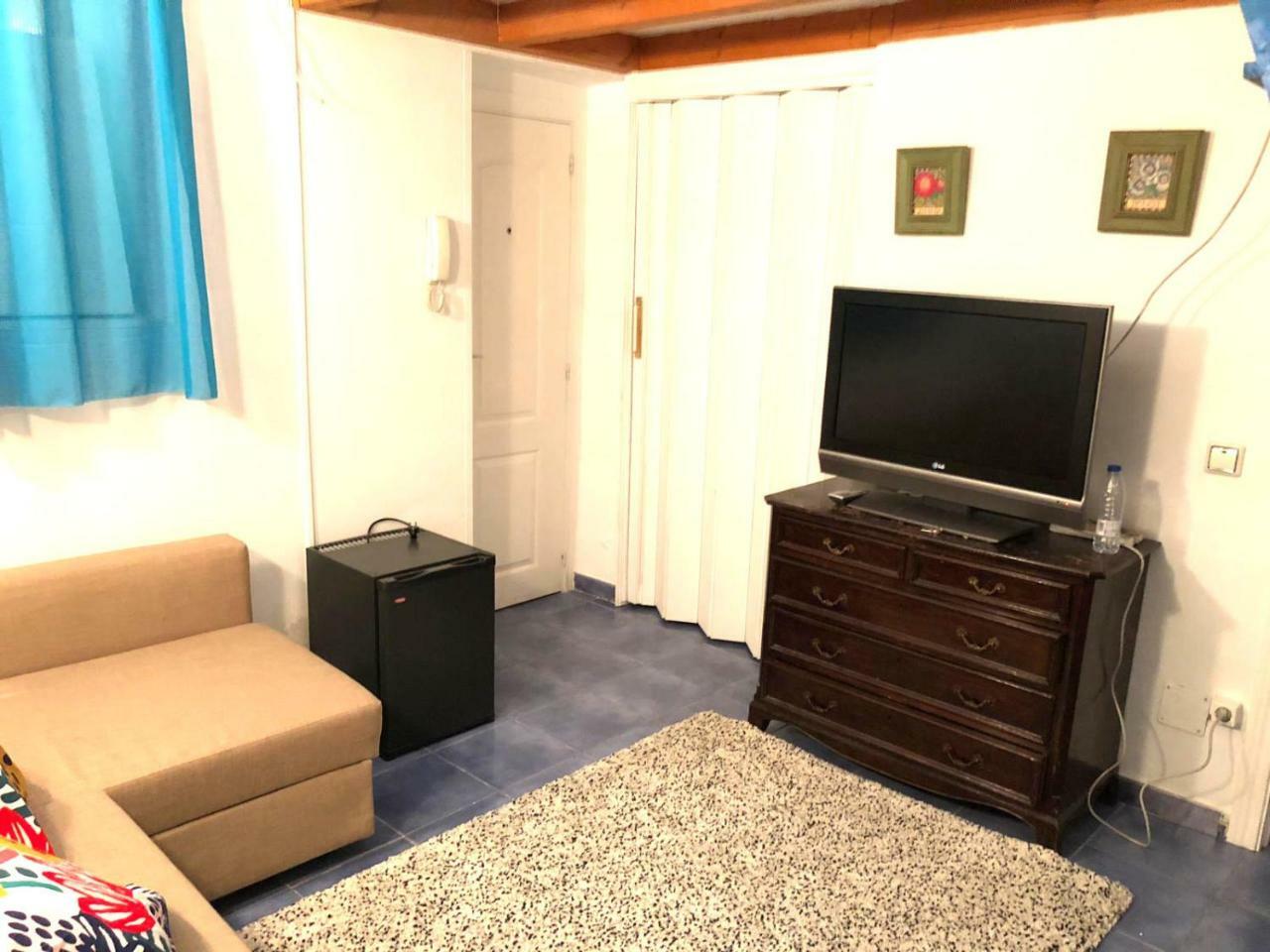 D.r. Paseo Delicias 45 Apartment *