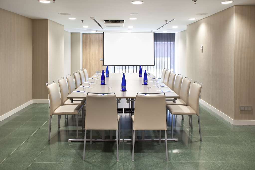 Hotel Nh Ventas 4*