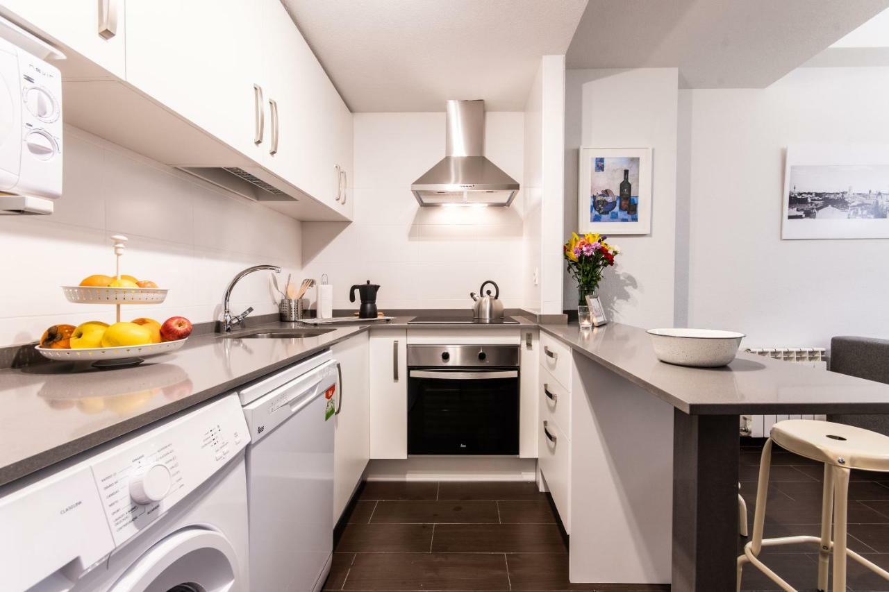 Apartment 1 *