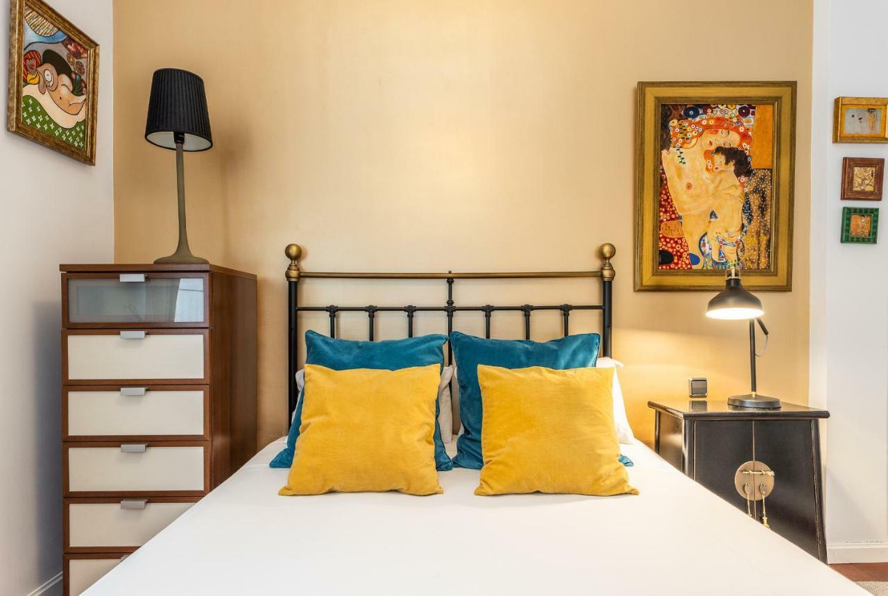 Bnbholder Luxe Atocha Station Apartment